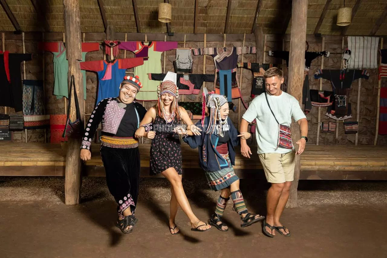 Шоу Сиам Нирамит (Siam Niramit) на Пхукете