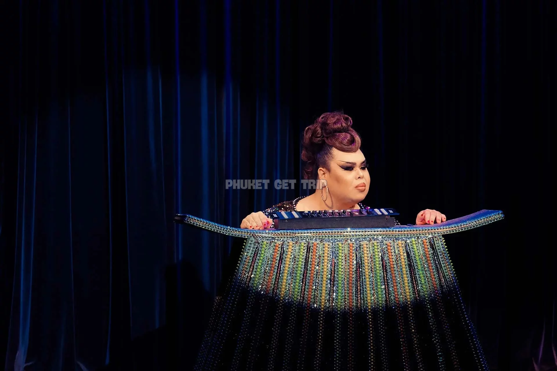 Шоу Трансвеститов Саймон Кабаре на Пхукете